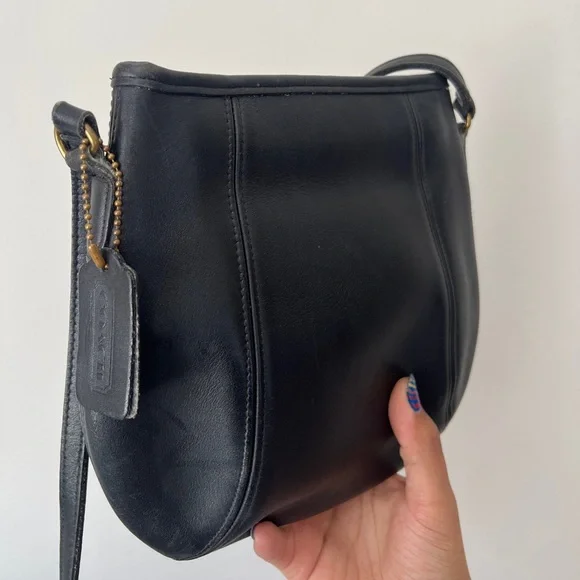 Coach Leather Crossbody Bag - L6D 9990 - Black Leather Vintage Purse - Picture 4 of 8